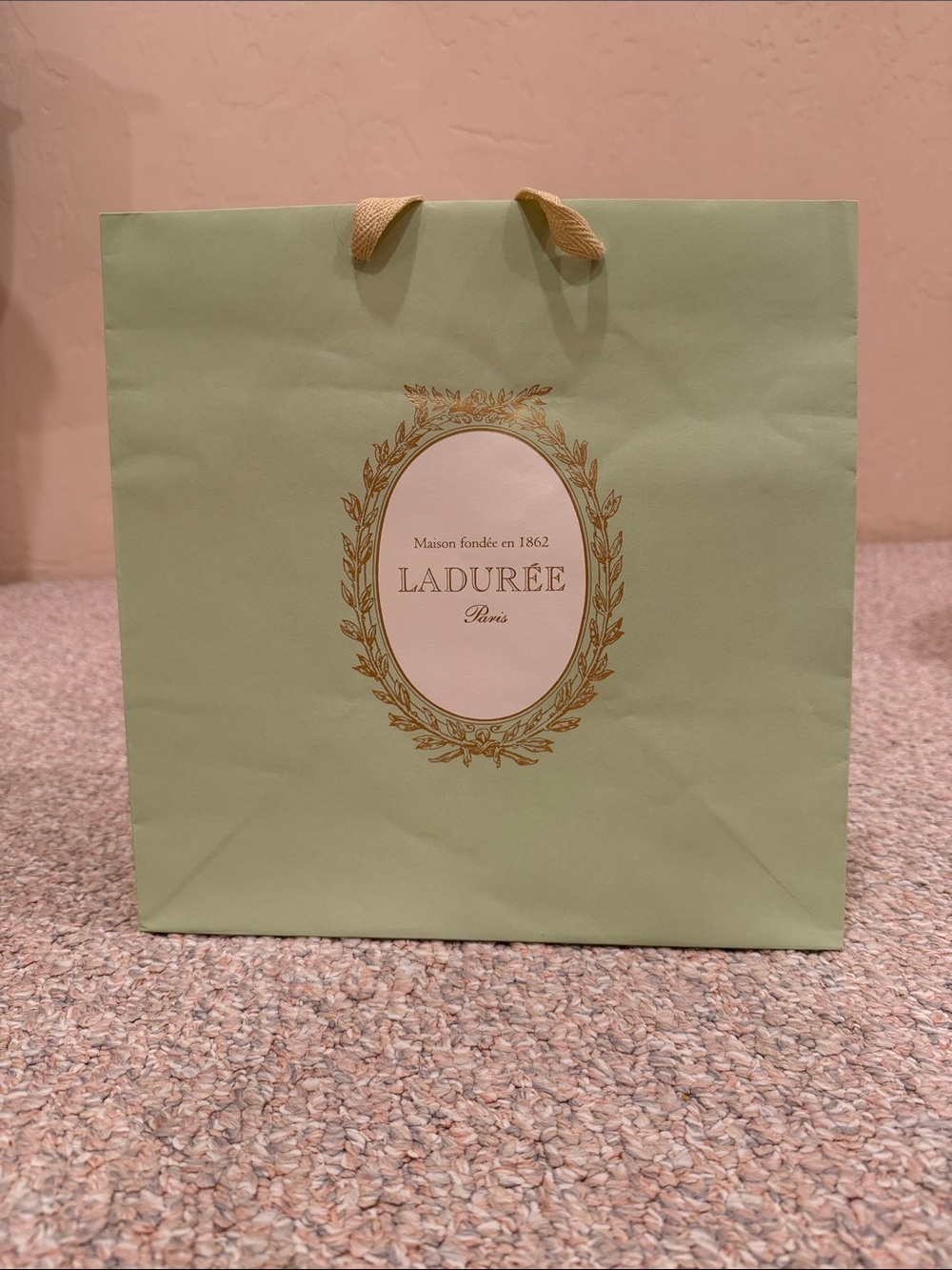 Ladurée Medium Shopping Gift Bag